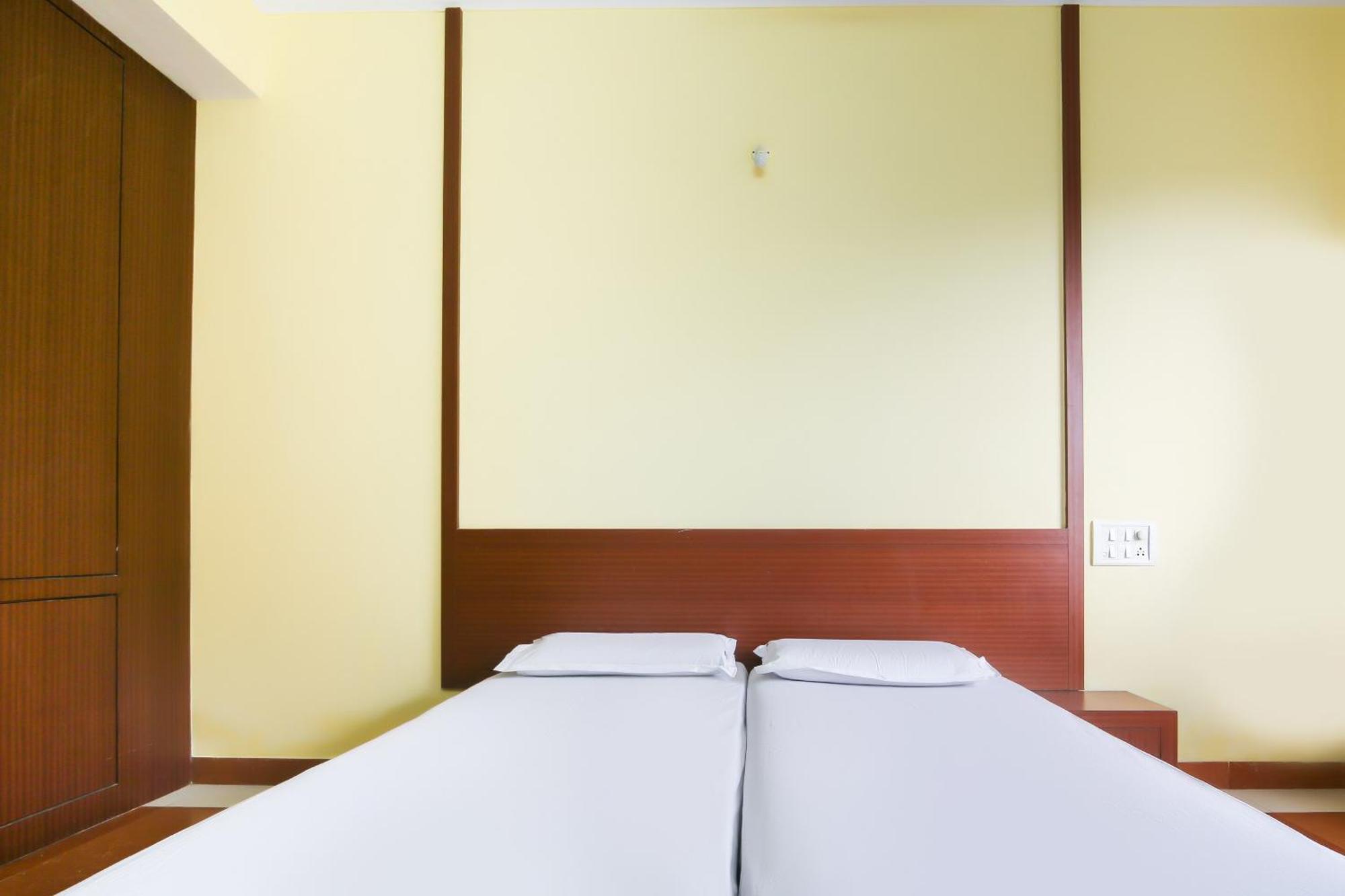 Hotel O Raviraj Classic Cana Eksteriør billede