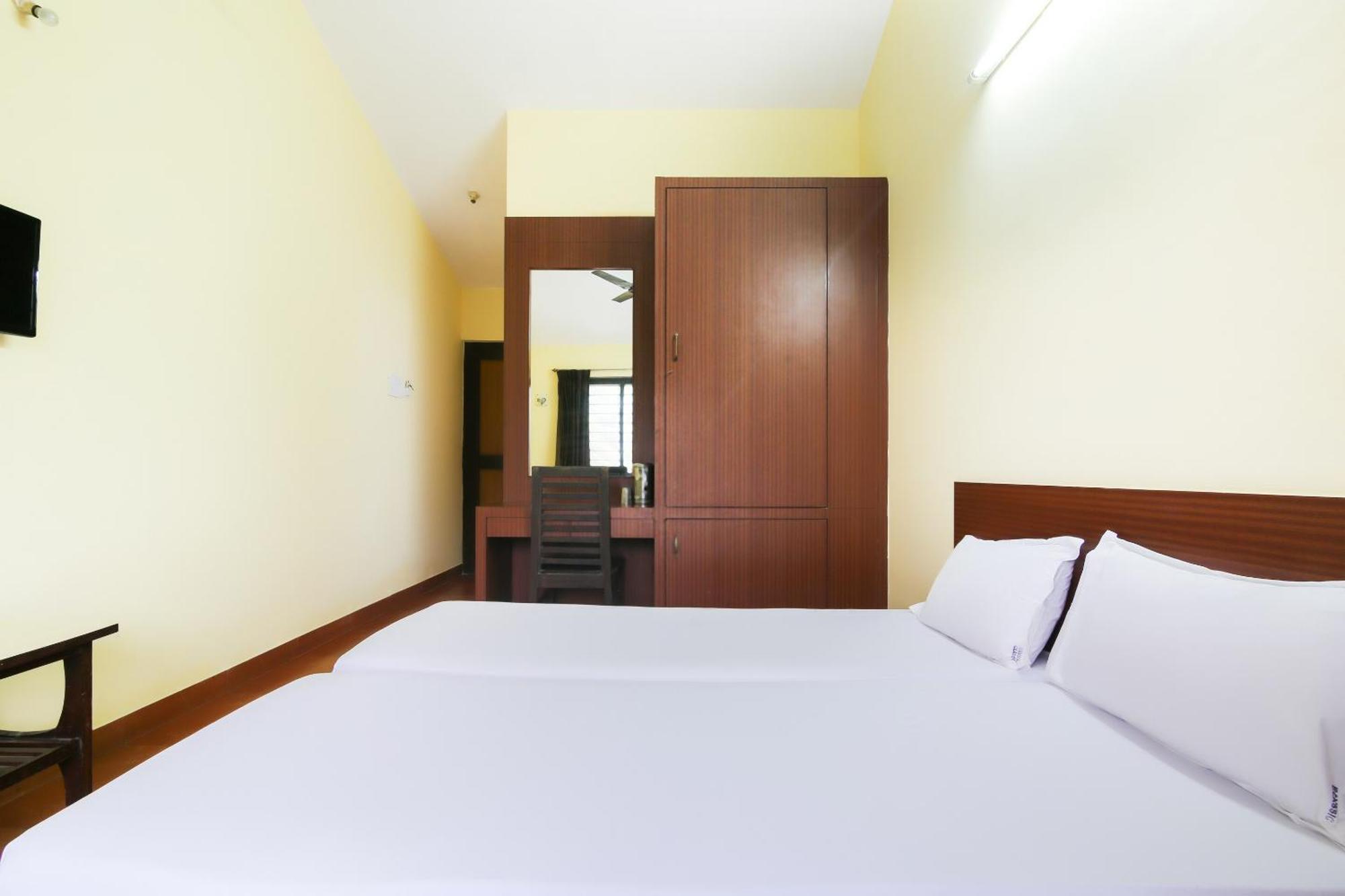 Hotel O Raviraj Classic Cana Eksteriør billede